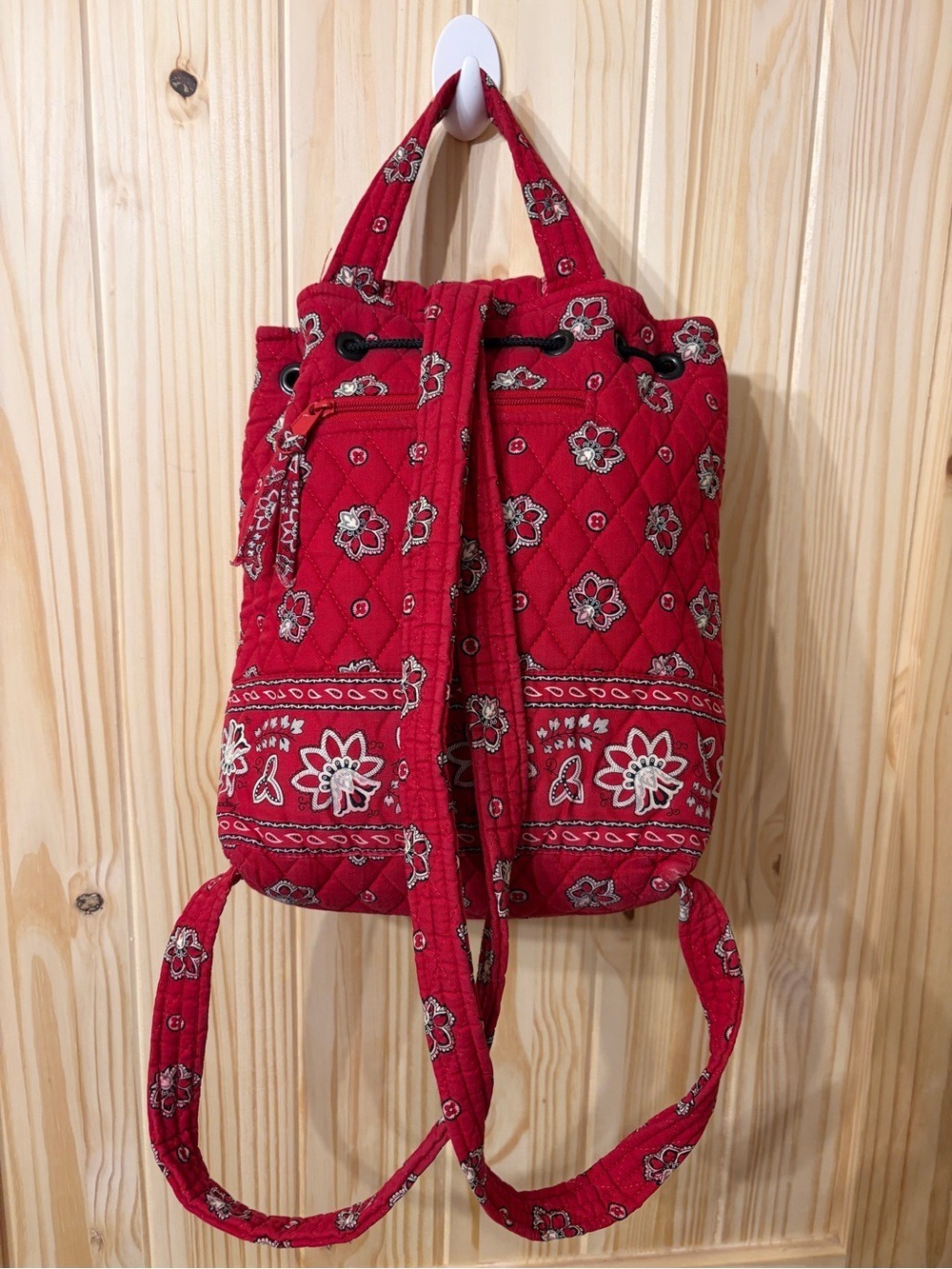 Vera Bradley Red Bandana Quilted Drawstring Backpack Boho Cottagecore Travel Bag - Picture 4 of 4